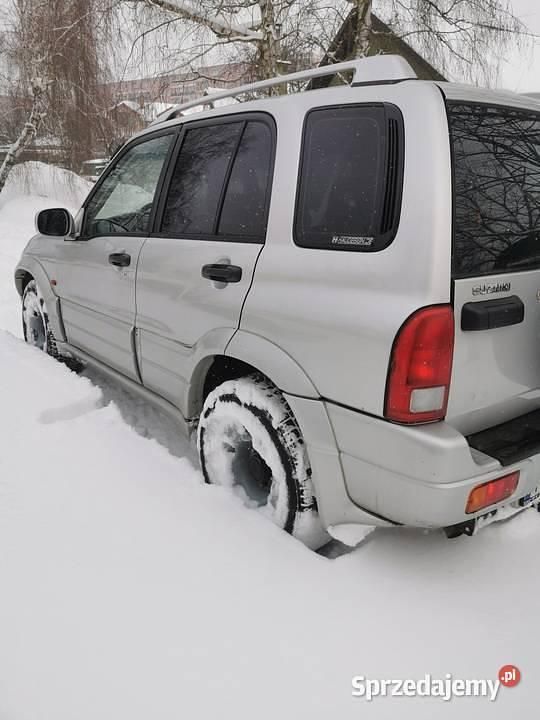 Używany Suzuki Grand Vitara 128 KM (94 kW) 2003 Szary Hatchback