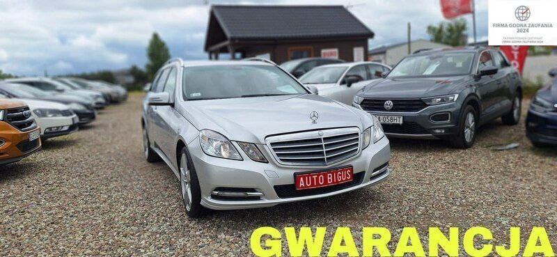Srebrny Używany 2012 Mercedes E200 Kombi | 32 900 zł (Dość drogi) - Obraz 1/4