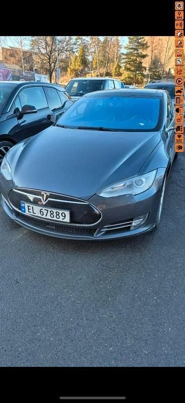 Szary Używany 2015 Tesla Model S Sedan/Limuzyna | 80 000 zł - Obraz 1/4
