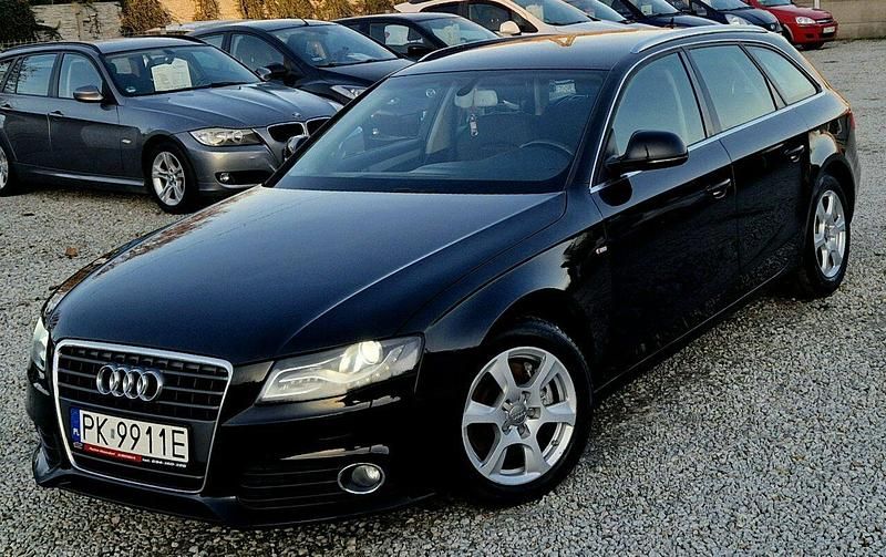 Używany Audi A4 143 KM (105 kW) 2011 Czarny Kombi
