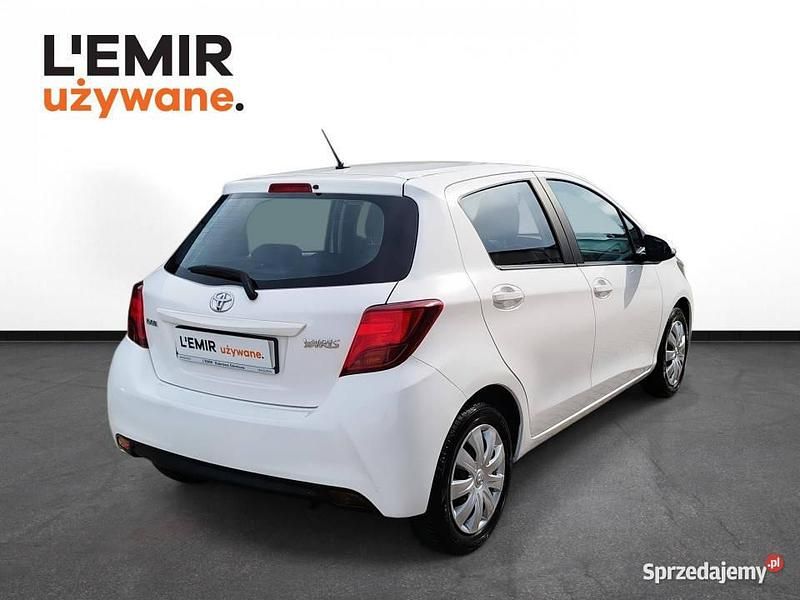 Biały Używany 2016 Toyota Yaris Comfort Hatchback | 32 900 zł (Uczciwa cena) - Obraz 1/4