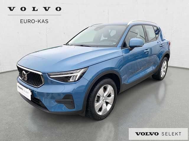 Używany Volvo XC40 163 KM (119 kW) 2023 Niebieski SUV