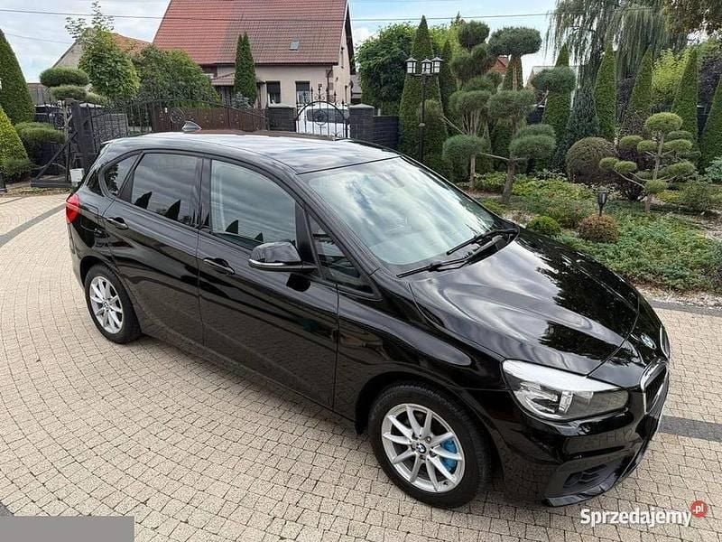 Używany 2016 BMW 214 Sedan/Limuzyna | 36 900 zł - Obraz 1/4