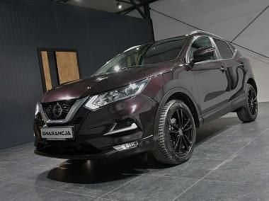 Używany Nissan Qashqai 360º 140 KM (102 kW) 2019 Bordowy (metalik, perła) SUV