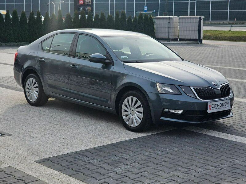 Używany Skoda Octavia 150 KM (110 kW) 2018 Szary (metalik) Sedan/Limuzyna
