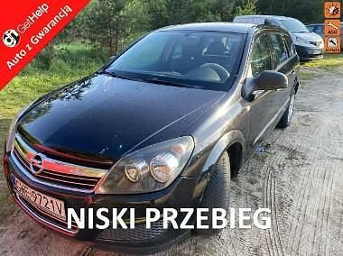 Czarny Używany 2010 Opel Astra Kombi | 8300 zł (Dobra cena) - Obraz 1/4