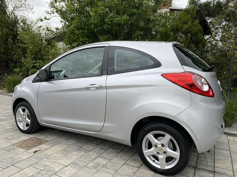Srebrny Używany 2009 Ford Ka Hatchback | 15 900 zł (Uczciwa cena) - Obraz 1/4