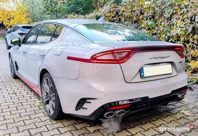 Używany Kia Stinger 366 KM (269 kW) 2020 Szary Hatchback