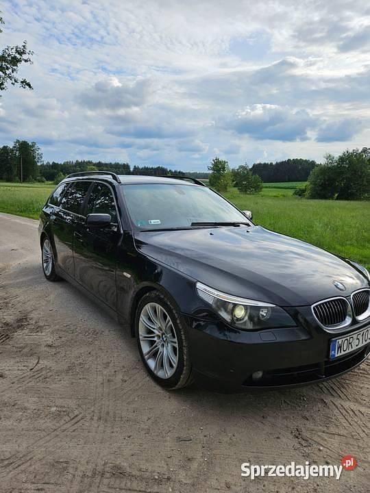 Czarny Używany 2005 BMW 535 Kombi | 27 999 zł - Obraz 1/4