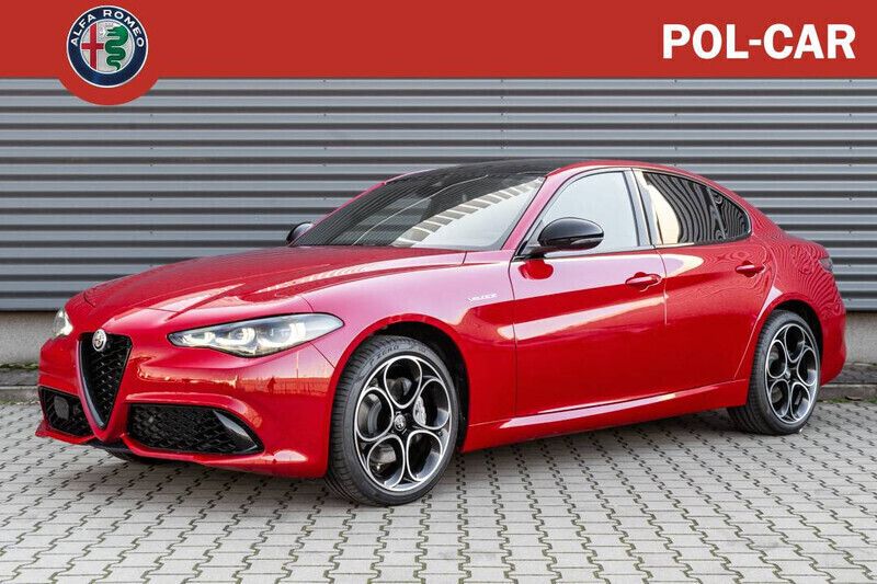 Lakier pastelowy czerwony alfa red Nowe 2025 Alfa Romeo Giulia Veloce Sedan/Limuzyna | 230 980 zł - Obraz 1/4