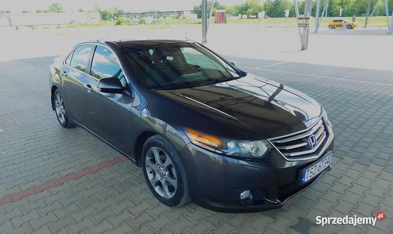 Używany Honda Accord Elegance 2010