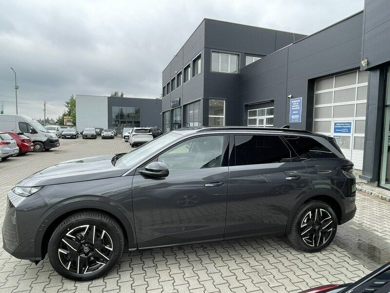 Nowe Peugeot 5008 145 KM (106 kW) 2025 Szary (metalik) Minivan