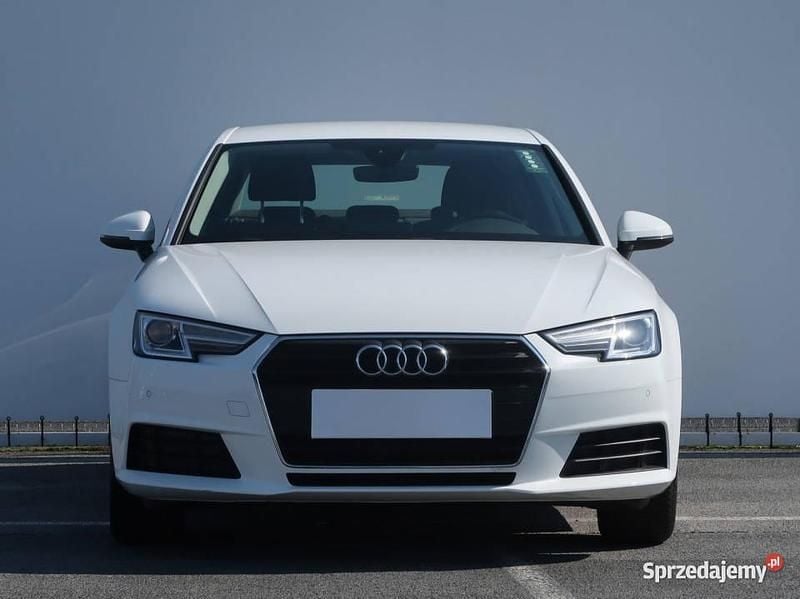 Biały Używany 2017 Audi A4 Sedan/Limuzyna | 63 999 zł (Uczciwa cena) - Obraz 1/4