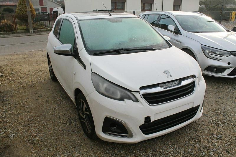 Używany Peugeot 108 82 KM (60 kW) 2015 Biały Hatchback