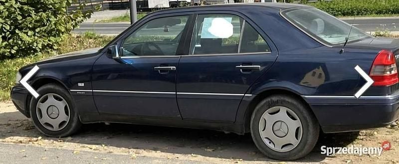 Używany 1995 Mercedes C200 Sedan/Limuzyna | 6999 zł - Obraz 1/2