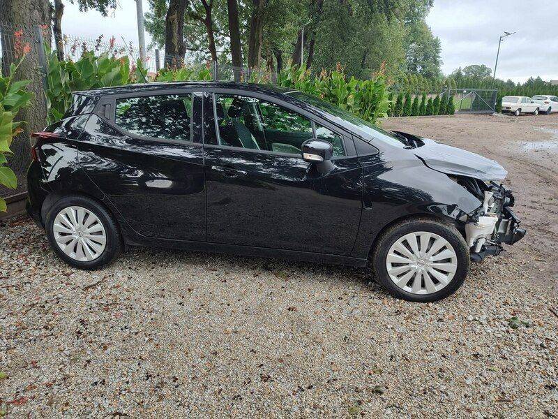 Czarny Używany 2018 Nissan Micra Hatchback | 18 999 zł - Obraz 1/4