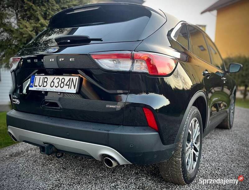 Używany Ford Kuga 190 KM (139 kW) 2022 Czarny SUV