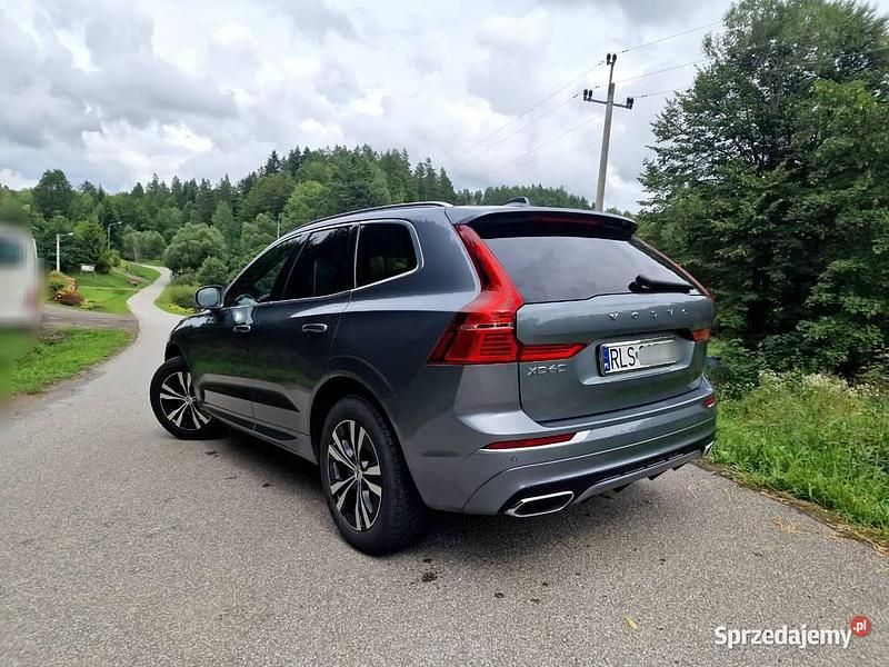 Szary Używany 2019 Volvo XC60 SUV | 101 900 zł (Uczciwa cena) - Obraz 1/4