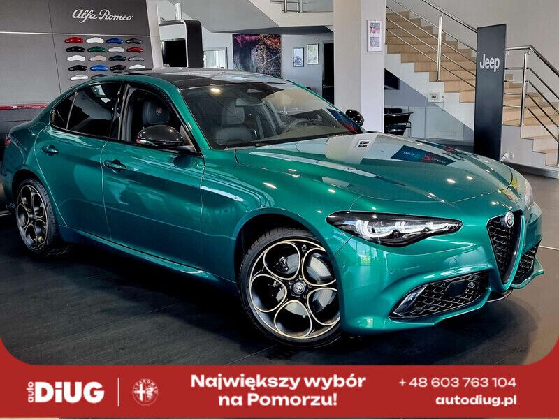 Lakier specjalny zielony montreal green Nowe 2025 Alfa Romeo Giulia Sedan/Limuzyna | 239 145 zł - Obraz 1/4