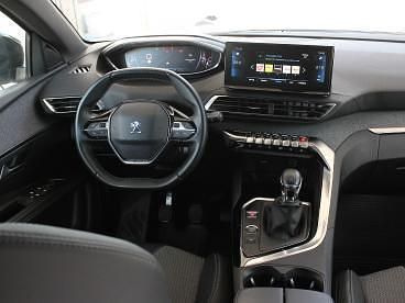 Używany Peugeot 3008 Allure 130 KM (95 kW) 2023 Biały SUV