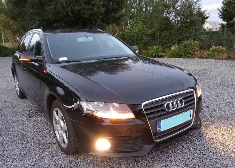 Czarny Używany 2011 Audi A4 Kombi | 28 000 zł (Dobra cena) - Obraz 1/4