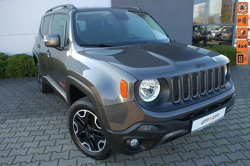 Grafitowy (metalik) Używany 2017 Jeep Renegade Trailhawk SUV | 49 900 zł - Obraz 1/4