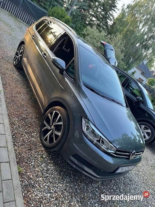 Grafitowy Używany 2019 VW Touran Minivan | 89 500 zł (Uczciwa cena) - Obraz 1/4