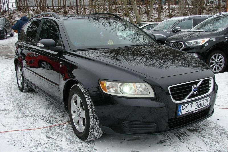 Używany Volvo V50 116 KM (85 kW) 2008 Czarny Kombi