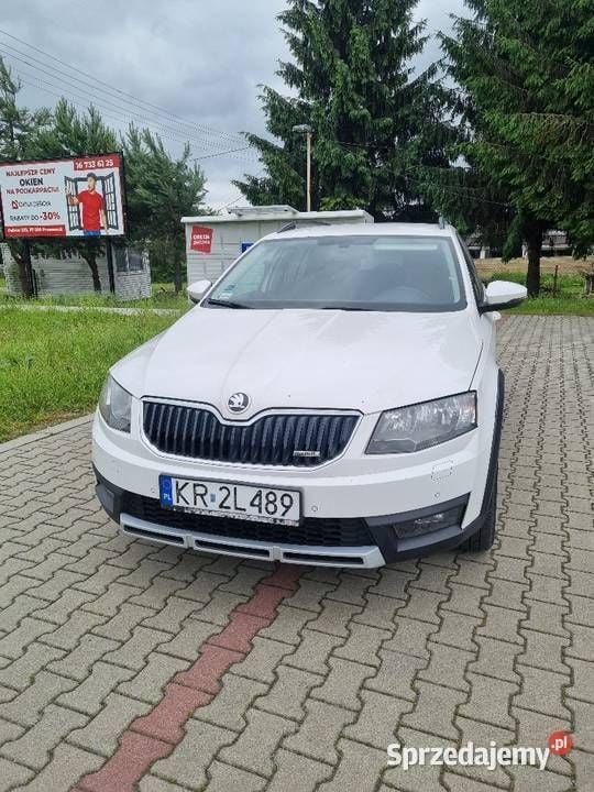 Używany Skoda Octavia Scout 4x4 2016 Biały Kombi