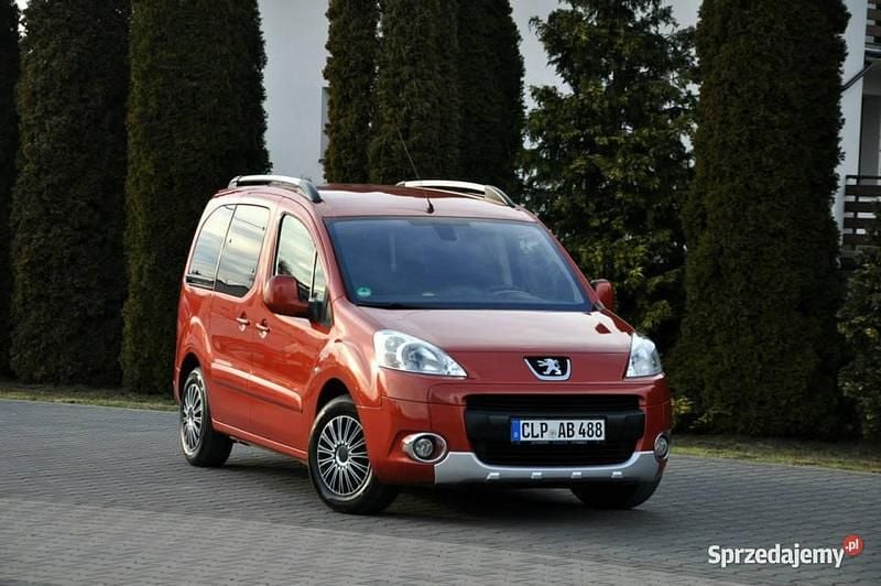 Inny (metalik) Używany 2012 Peugeot Partner Minivan | 23 900 zł (Uczciwa cena) - Obraz 1/4