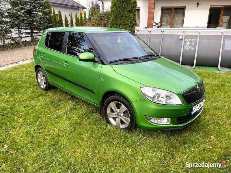 Zielony Używany 2013 Skoda Fabia Hatchback | 28 900 zł (Drogi) - Obraz 1/4
