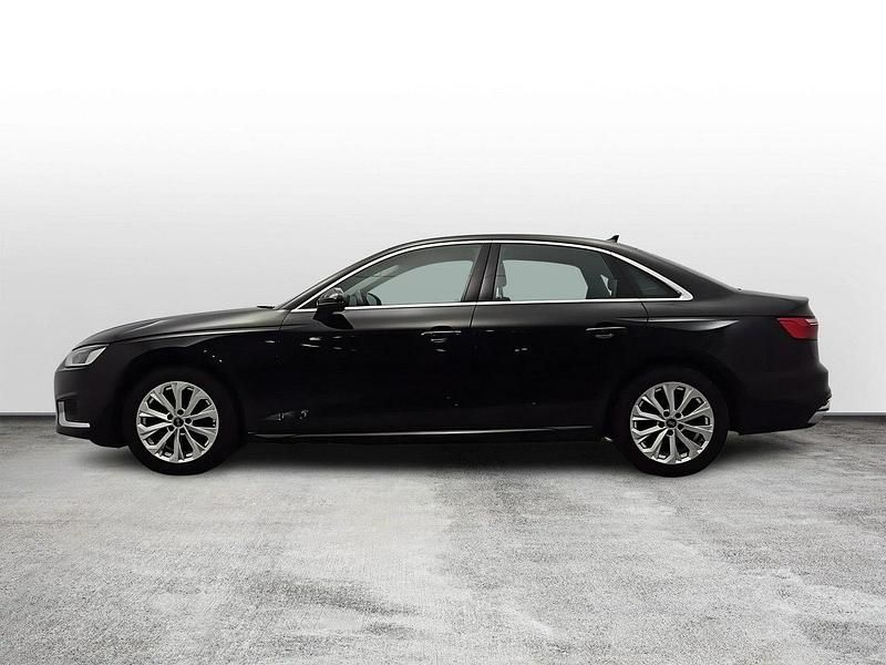 Używany Audi A4 136 KM (100 kW) 2021 Czarny Sedan/Limuzyna
