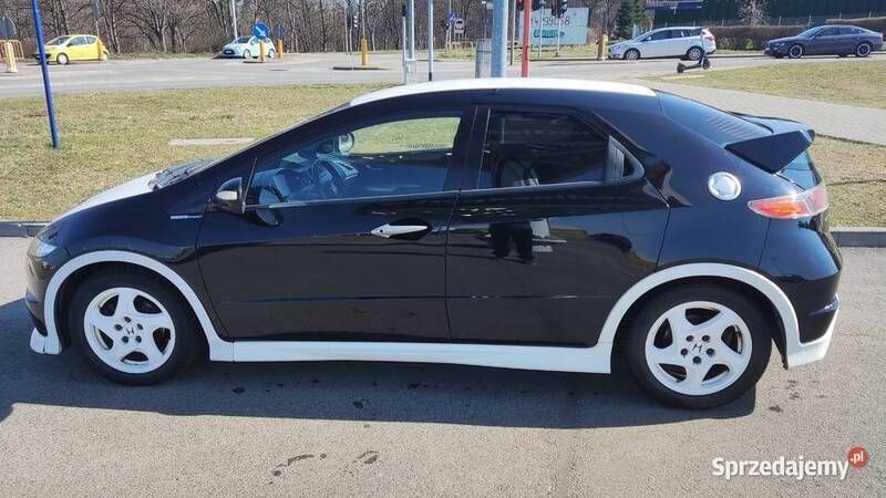 Czarny Używany 2007 Honda Civic Hatchback | 15 000 zł (Uczciwa cena) - Obraz 1/4