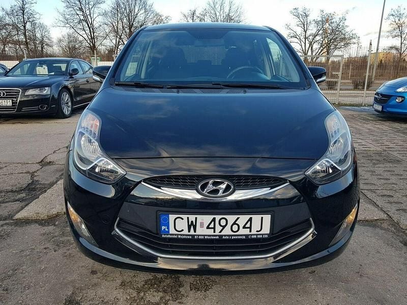Używany Hyundai ix20 90 KM (66 kW) 2015 Czarny Hatchback