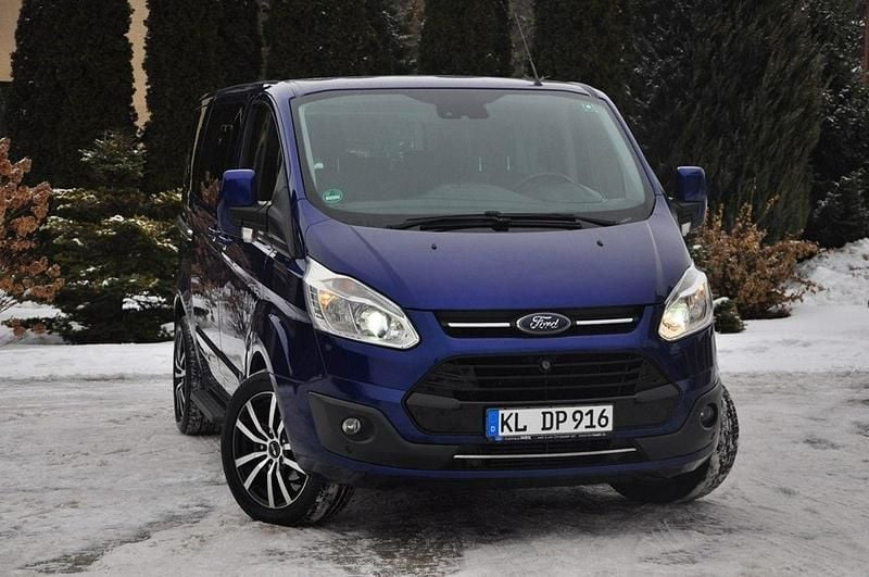 Używany Ford Tourneo Custom 170 KM (125 kW) 2017 Niebieski ciemny (metalik) Van