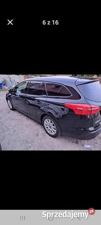 Używany Ford Focus 2017 Czarny Kombi