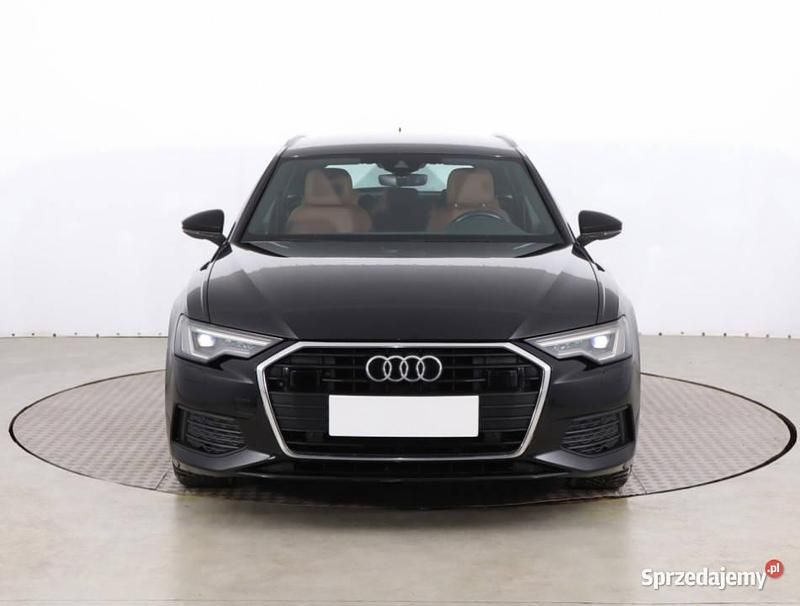 Używany Audi A6 204 KM (150 kW) 2019 Czarny Kombi