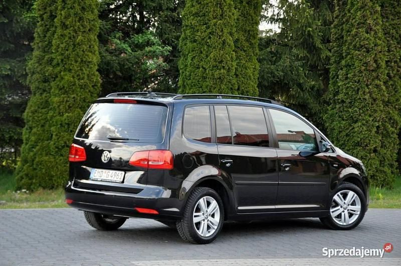 Używany VW Touran Match 140 KM (102 kW) 2012 Czarny Minivan