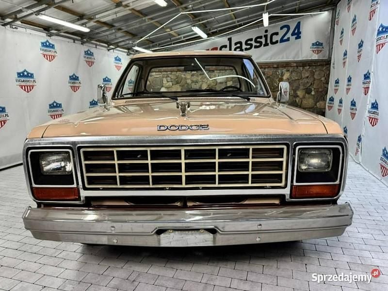 Czarny Używany 1984 Dodge Ram Pickup | 91 700 zł - Obraz 1/4