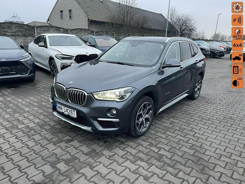 Czarny Używany 2017 BMW X1 SUV | 49 900 zł - Obraz 1/4