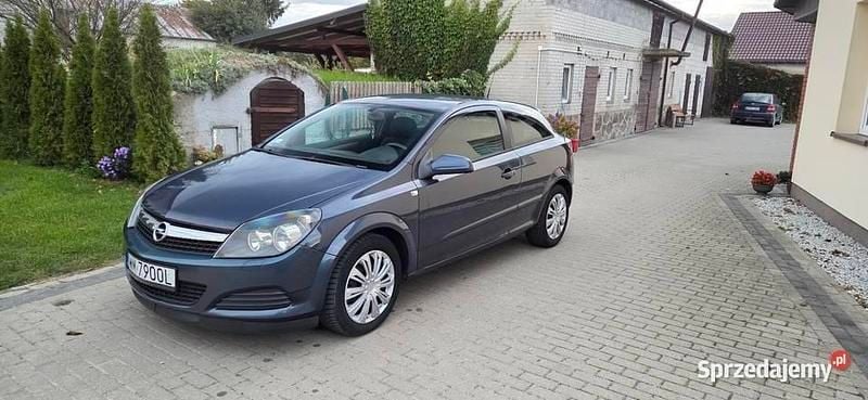 Szary Używany 2009 Opel Astra GTC Coupe | 10 900 zł (Super Cena) - Obraz 1/4