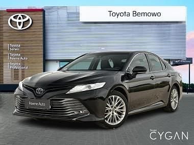 Czarny Używany 2020 Toyota Camry Executive Sedan/Limuzyna | 114 900 zł (Uczciwa cena) - Obraz 1/3