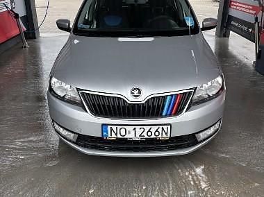 Srebrny Używany 2016 Skoda Rapid Ambition Hatchback | 40 950 zł (Uczciwa cena) - Obraz 1/4