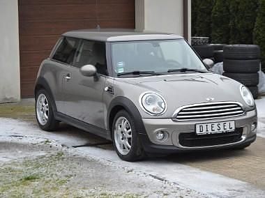 Szary Używany 2011 Mini ONE Hatchback | 21 900 zł (Uczciwa cena) - Obraz 1/4