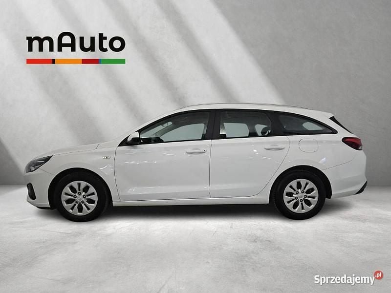 Biały Używany 2022 Hyundai i30 Kombi | 64 900 zł (Dość drogi) - Obraz 1/4