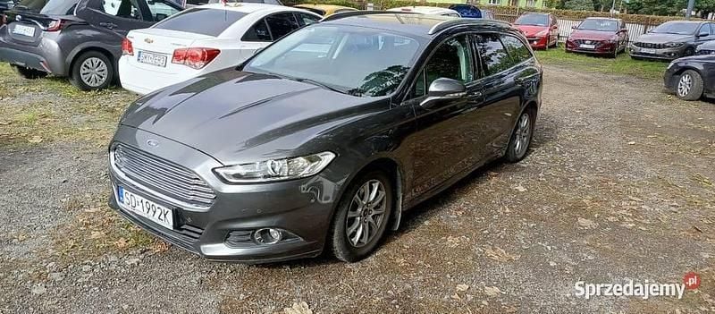 Szary Używany 2015 Ford Mondeo Trend Kombi | 32 900 zł (Uczciwa cena) - Obraz 1/4