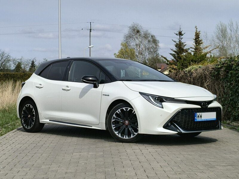 Biały (metalik, perła) Używany 2020 Toyota Corolla Hatchback | 84 900 zł (Drogi) - Obraz 1/4