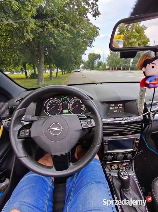 Używany Opel Astra Cabriolet 2007 Srebrny Kabriolet