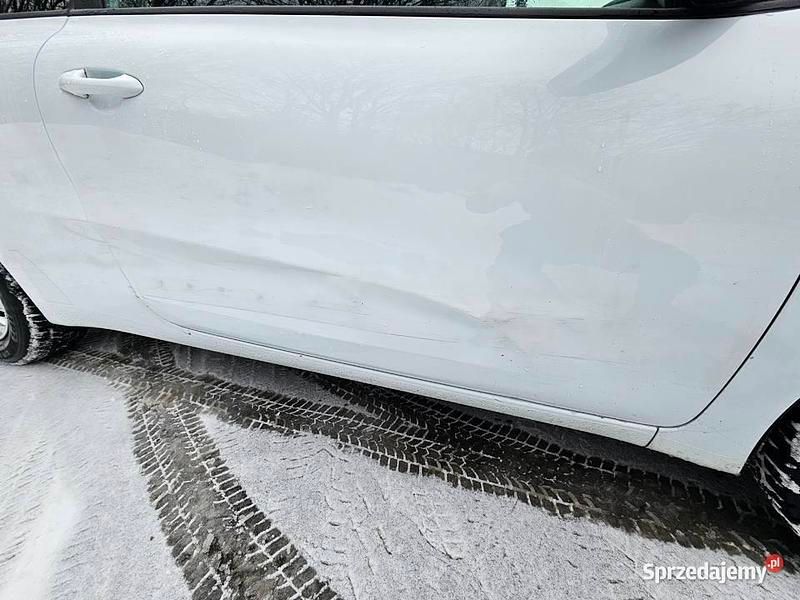 Używany Kia ProCeed Turbo 2016 Biały Hatchback