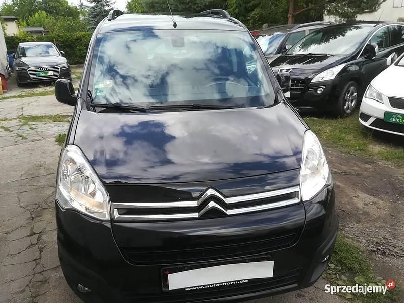 Czarny Używany 2018 Citroën Berlingo Minivan | 40 900 zł (Uczciwa cena) - Obraz 1/4